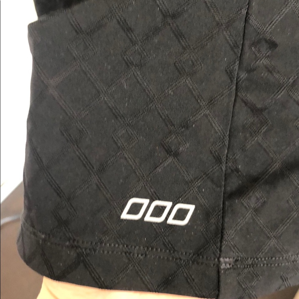 Lorna Jane Black Tank - Picture 6 of 7